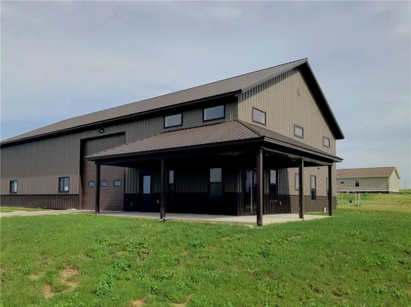 4347 NE 116th St, Mitchellville, IA 50169