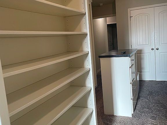 4th image of 7906 Avenue N