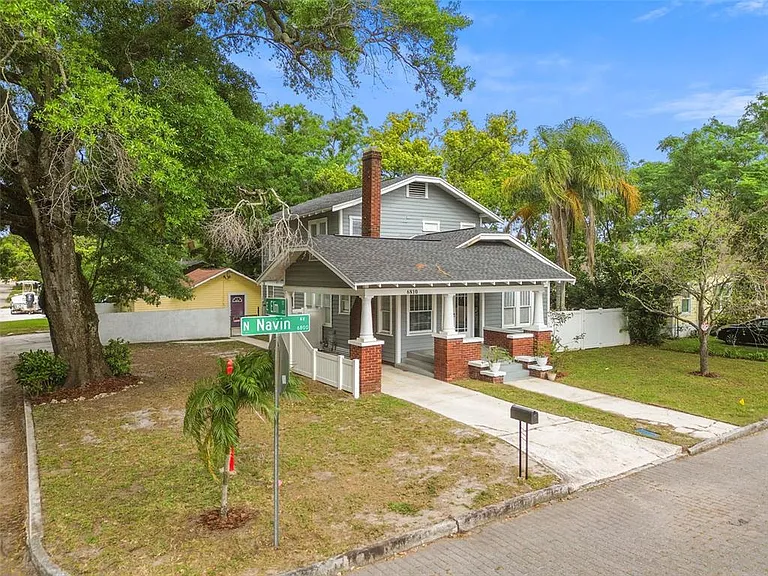 6810 N Navin Ave — Photo 85