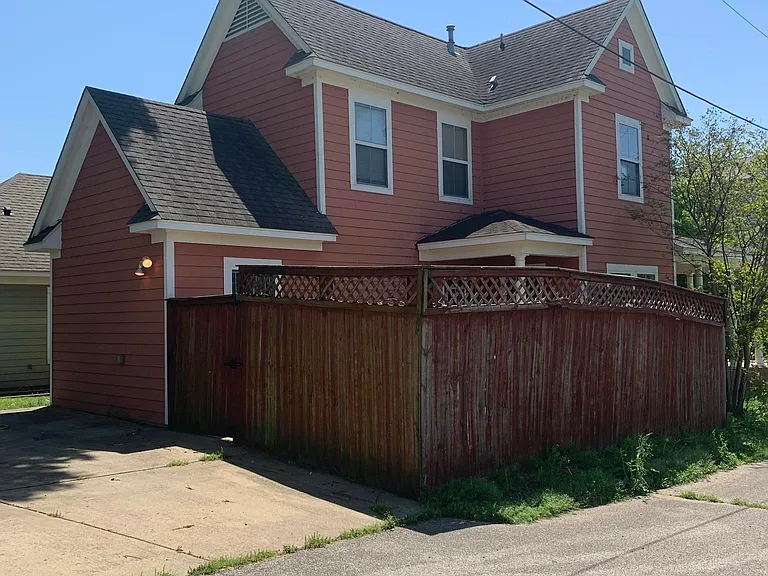 158 Keel Ave — Photo 22