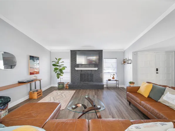 3824 Casa Del Sol Ln, Dallas, TX 75228