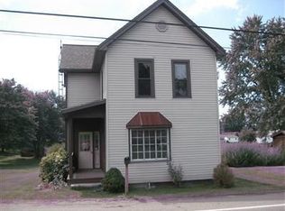 8058 Kensington Rd NE, Carrollton, OH 44651