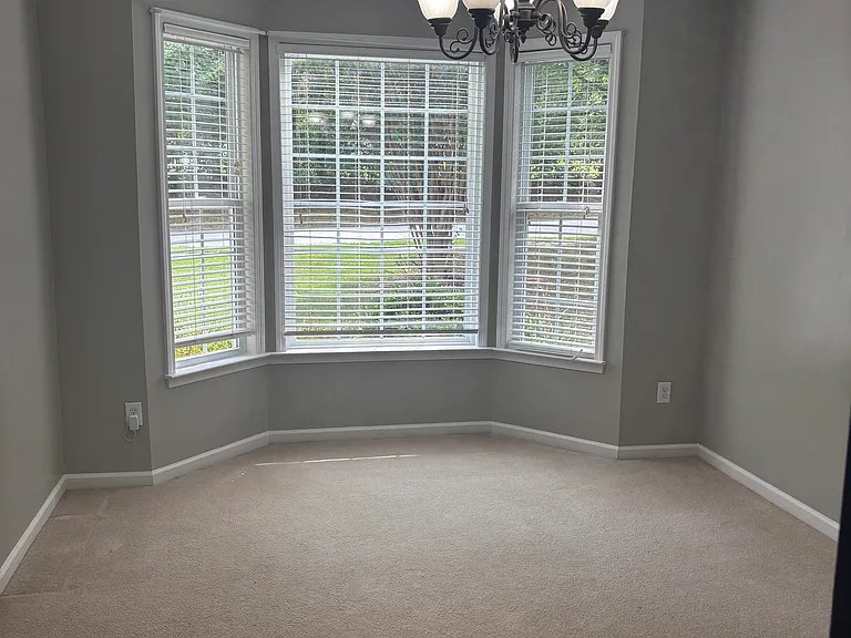 48 Cardinal Creek Dr — Photo 14