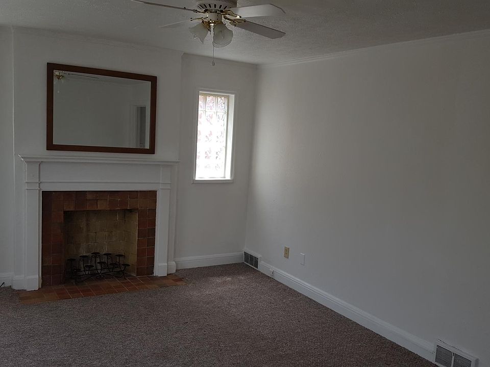 1st image of 927 Central Ave APT 2