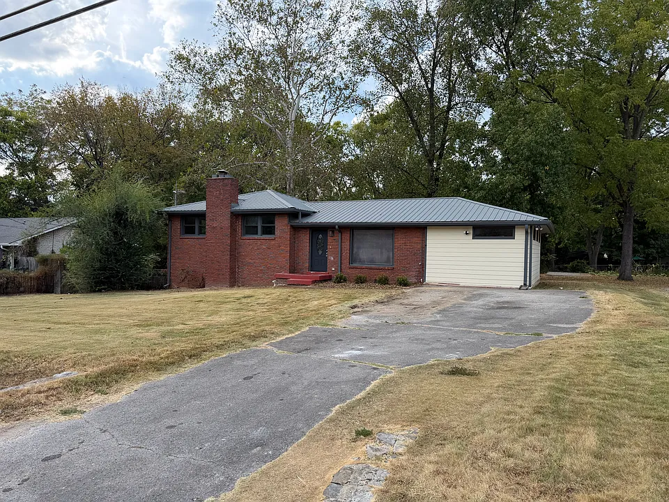507 Glengarry Dr