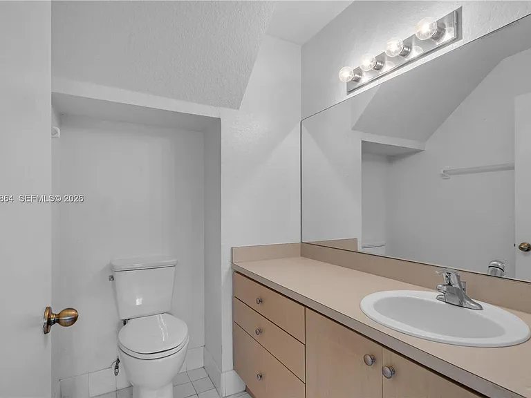 2400 SW 87th Way — Photo 20