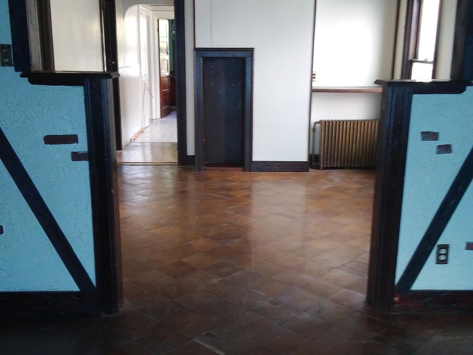 1st image of 119 Hirschbeck St #1