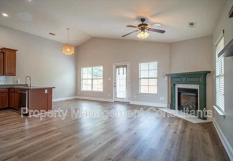 108 Oak Shade Dr — Photo 18