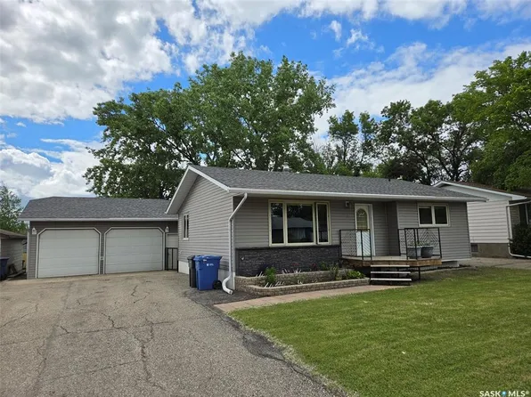 18 Mountain DRIVE, Carlyle, SK S0C 0R0