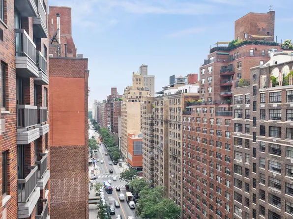 360 East 72nd Street image 10 of 22