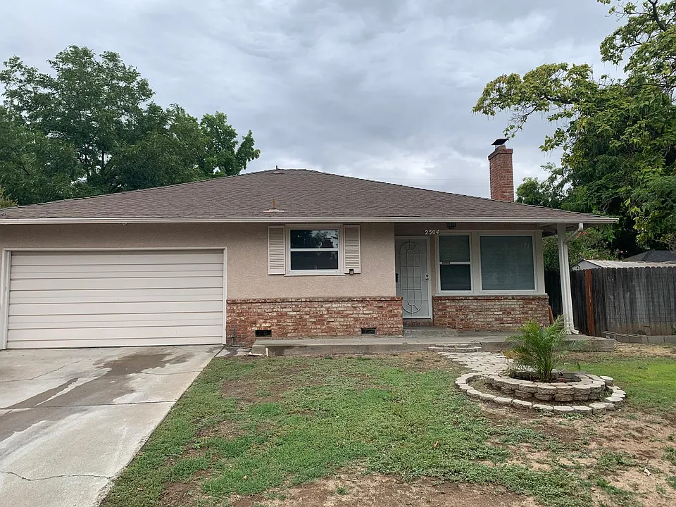 2504 Andrade Way