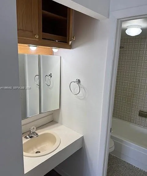 3545 NE 167th St #503 — Photo 2