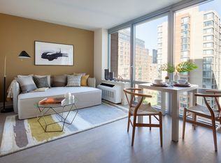 480 Main St APT 9N, New York, NY 10044