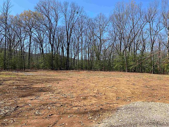 5th image of 84 Creek Side Rd