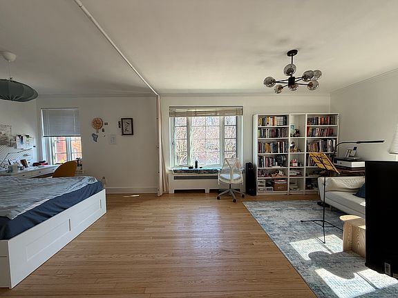 5th image of 11 Monmouth Ct APT 3