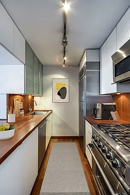 Sold by Compass | media 10