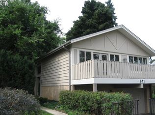 591 Lake Ave, Crystal Lake, IL 60014