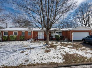 803 Dogwood Ln, Marion, IL 62959
