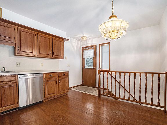 3rd image of 5977 Leisure South Dr SE
