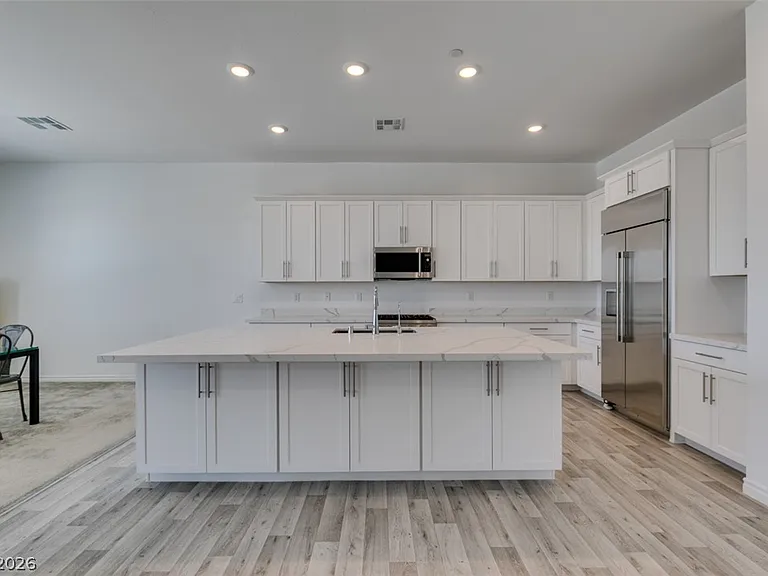 988 Edinburgh Fields Ct — Photo 24