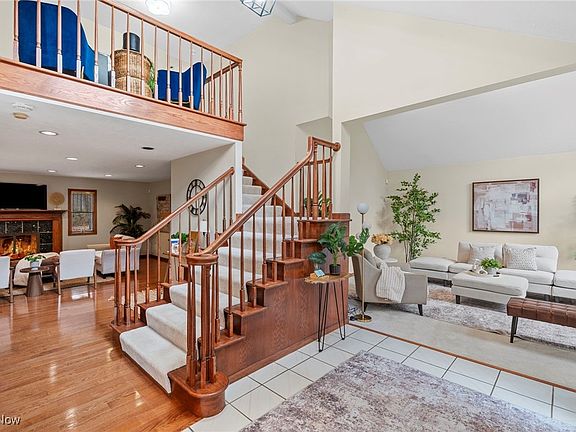 4th image of 2355 Brafferton Ave