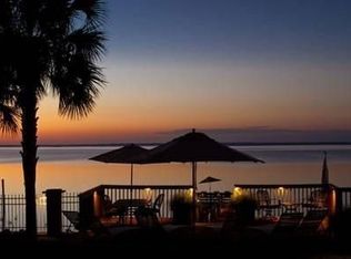 119 N Bayshore Dr, Eastpoint, FL 32328