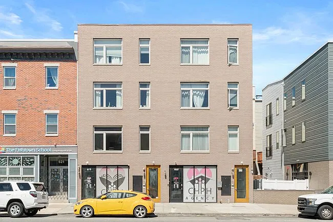 623 E Girard Ave #3