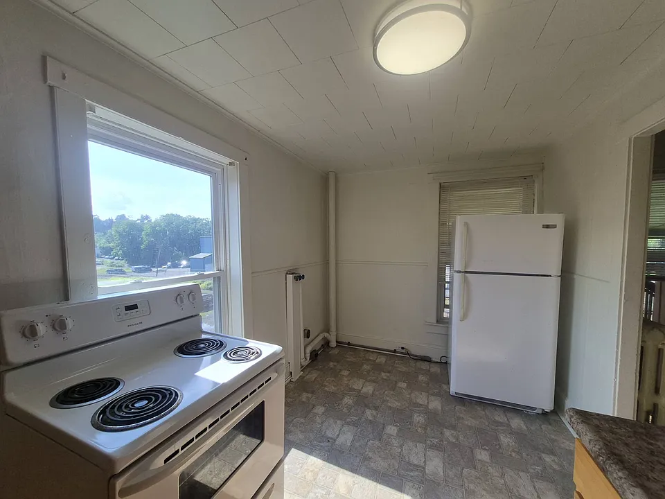120 Broad St #5