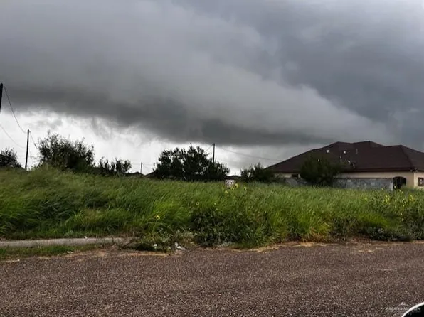 2 N Alvarez Rd, Rio Grande City, TX 78582
