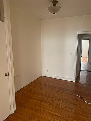 4th image of 961 1st Ave #4C