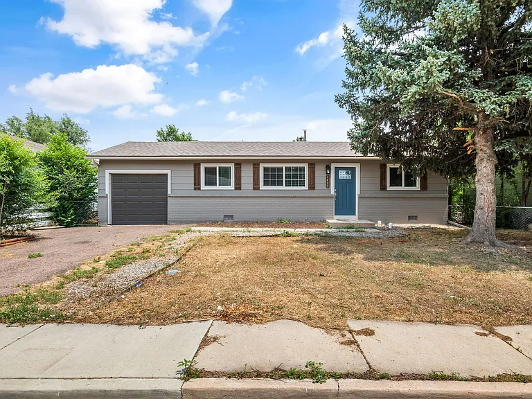 1409 Willshire Dr — Photo 1
