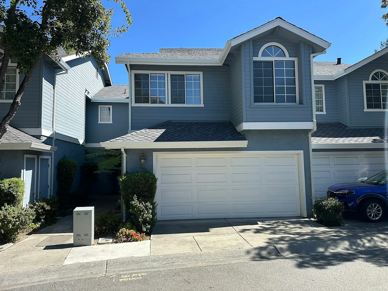 2632 Heritage Park Circle — Photo 2
