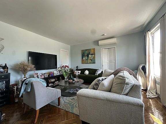 2nd image of 1734 E 46th St #2B
