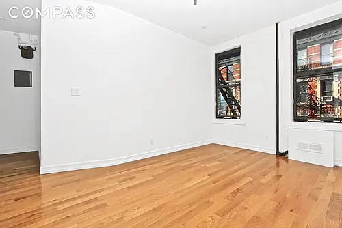 120 Thompson St #15 Photo 1 120 Thompson St #15 Photo 1