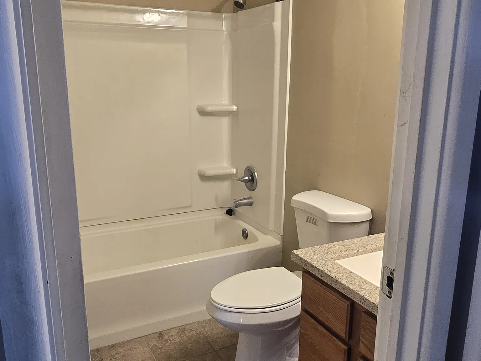 1 bed, 1000 sqft, $1,000 — Photo 3