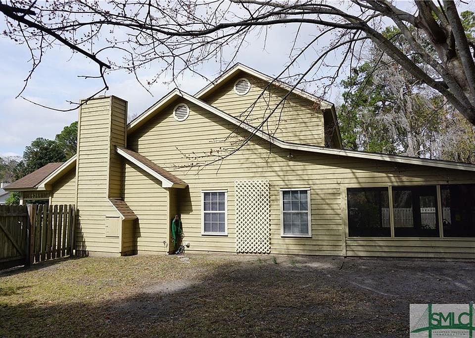 2nd image of 31 Rustic Ln