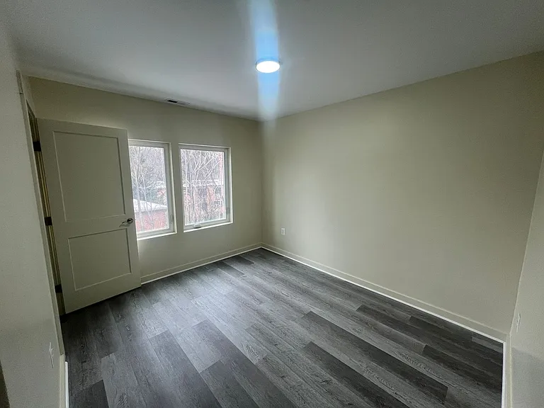 2500 41st St NW — Photo 7