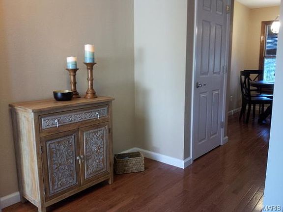 3rd image of 5053 Heathfield Dr