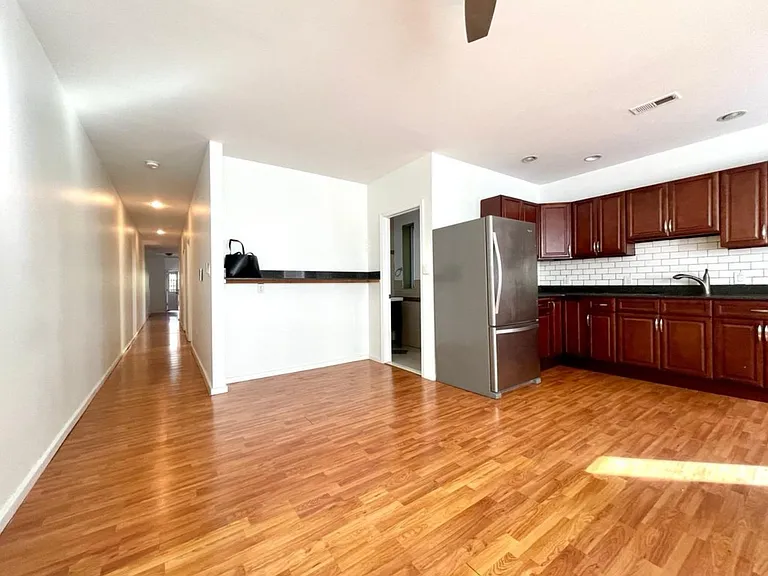 120 S 46th St #2B — Photo 7