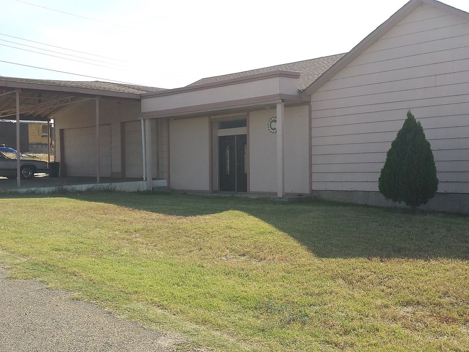 1st image of 301 Fairway Dr