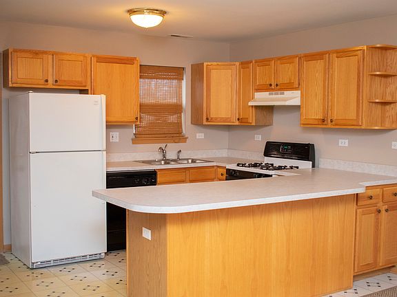 4th image of 12425 Meadow Ln #3