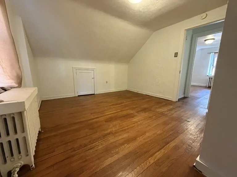 222 Wainwright Ave — Photo 27