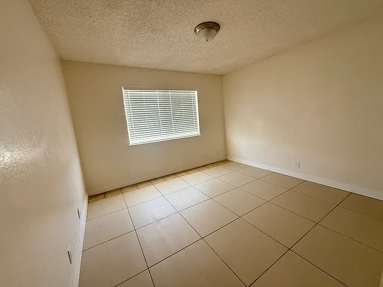 15080 Sequoia St #B — Photo 12