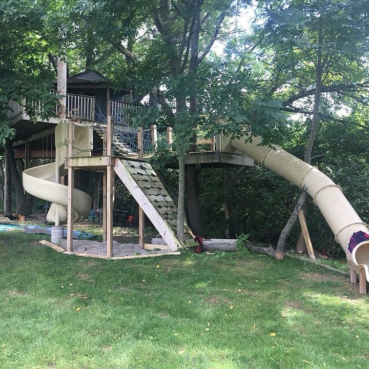 1st image of 8929 Brandon Ln