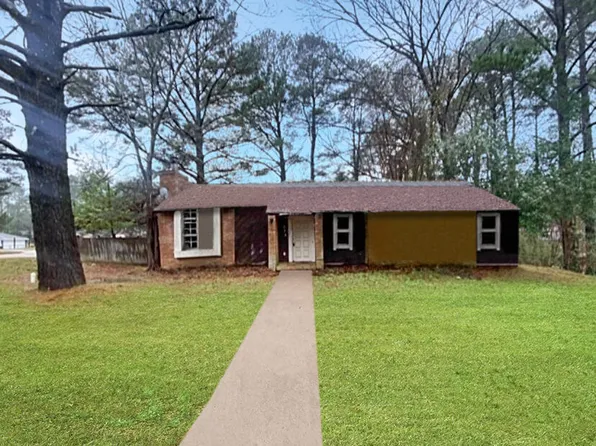 613 Briarcliff Cir, Jackson, MS 39212