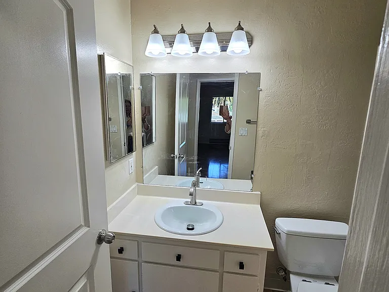 4217 McKellar Ln — Photo 6