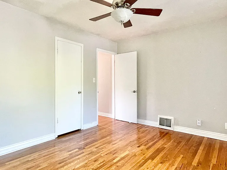 2705 S. Imperial St. — Photo 10