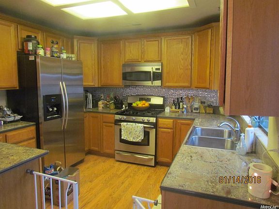 3rd image of 890 River Bluff Ct