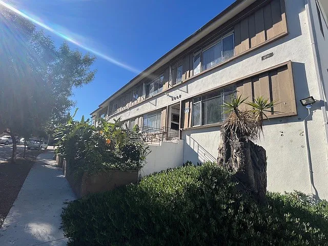 3867 Potomac Ave. — Photo 6