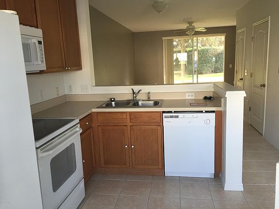 3rd image of 1331 Hampton Park Ln #1331